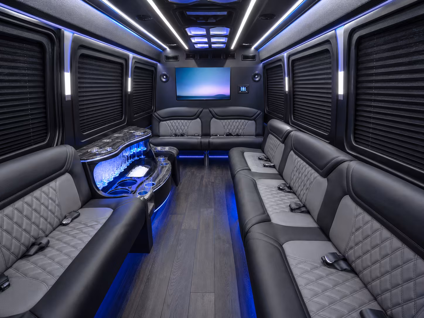 livermore 28 passenger party bus